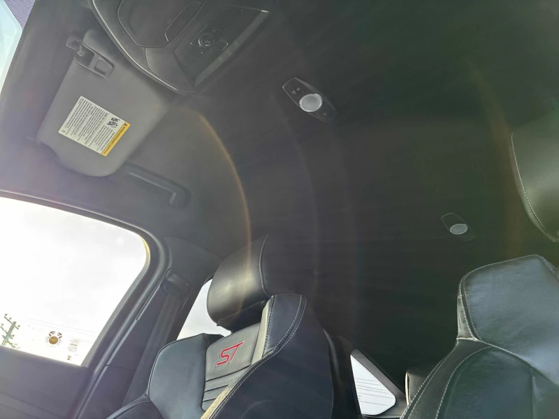 Ford Focus ST* CARFAX* АВТОФИНАНС* БЕЗ ПЪРВОНАЧАЛНА ВНОСКА* , снимка 11 - Автомобили и джипове - 52684719