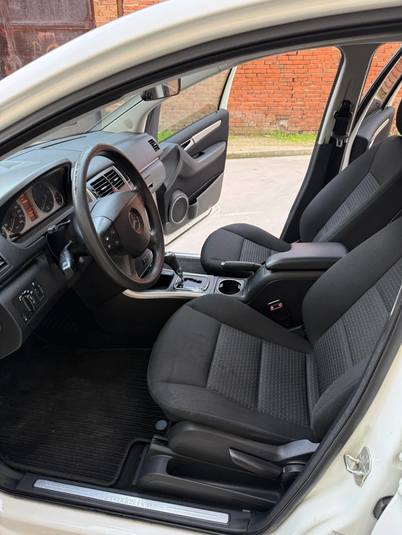 Mercedes-Benz B 180, снимка 5 - Автомобили и джипове - 52726987