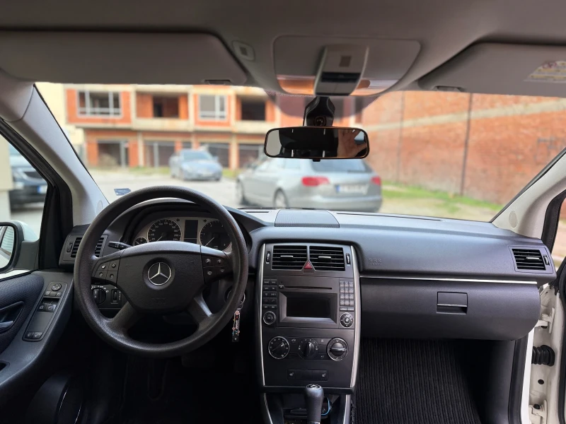 Mercedes-Benz B 180, снимка 6 - Автомобили и джипове - 52726987