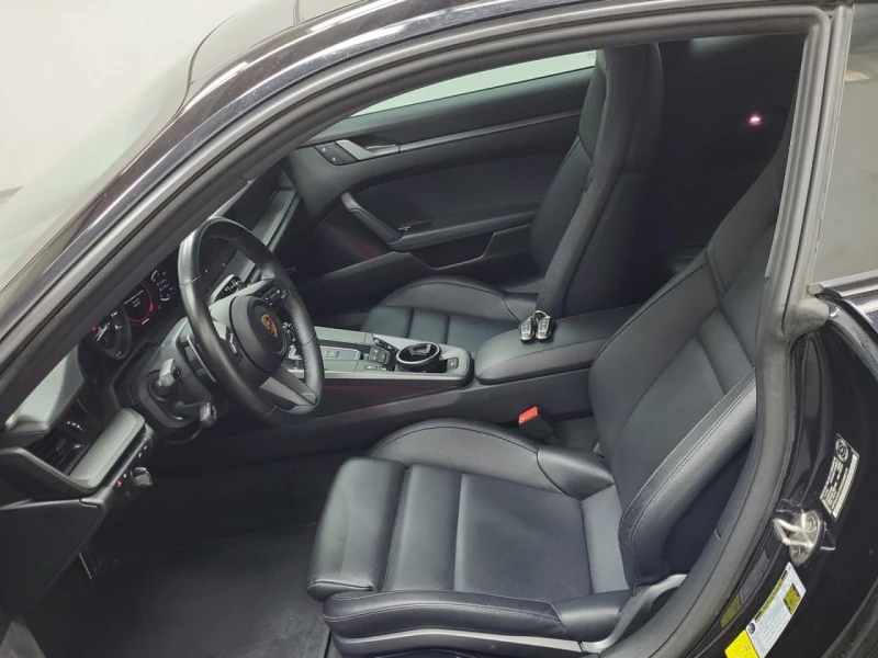 Porsche 911 CARFAX* АВТОФИНАНСИРАНЕ БЕЗ ПЪРВОНАЧАЛНА ВНОСКА, снимка 7 - Автомобили и джипове - 52846169