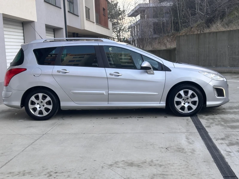 Peugeot 308 1.6hdi facelift 112kc, снимка 10 - Автомобили и джипове - 53500895