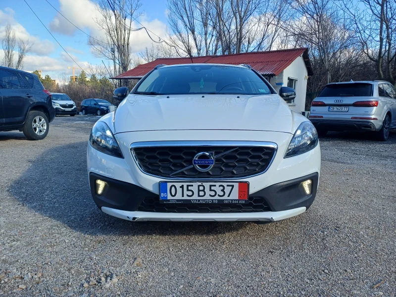 Volvo V40 2.0 D, снимка 2 - Автомобили и джипове - 53527083