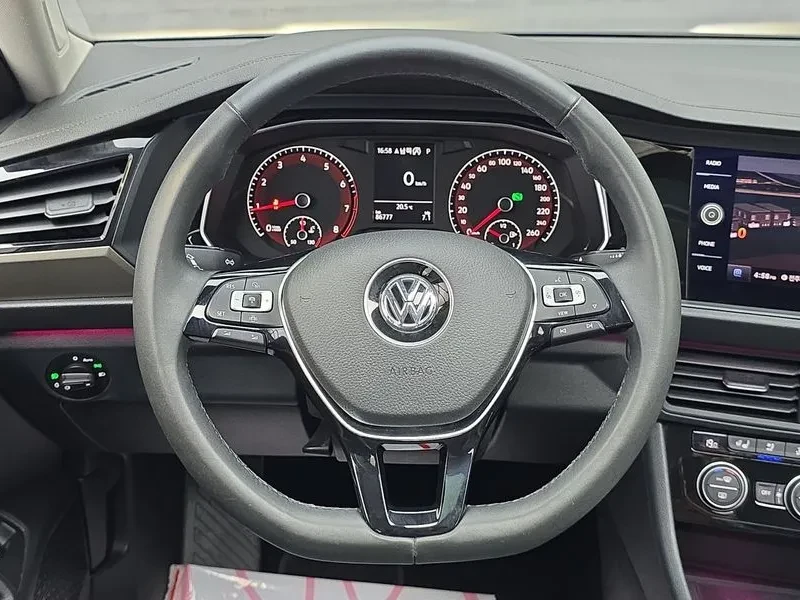 VW Jetta 7Th Generation 1.4 Tsi Prestige, снимка 13 - Автомобили и джипове - 55221737
