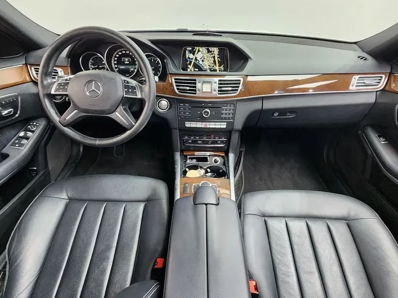 Mercedes-Benz E 300 Elegance - САМО 30% АВАНС, снимка 7 - Автомобили и джипове - 56002566