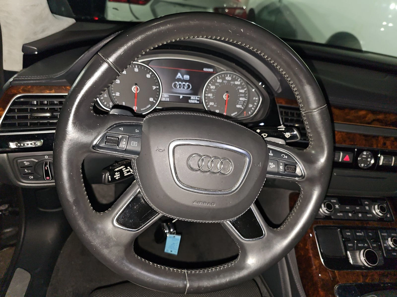 Audi A8 4.0 L* DISTRONIK* МАСАЖ* 360* АЛКАНТАРА* NIGHT* FU - изображение 8