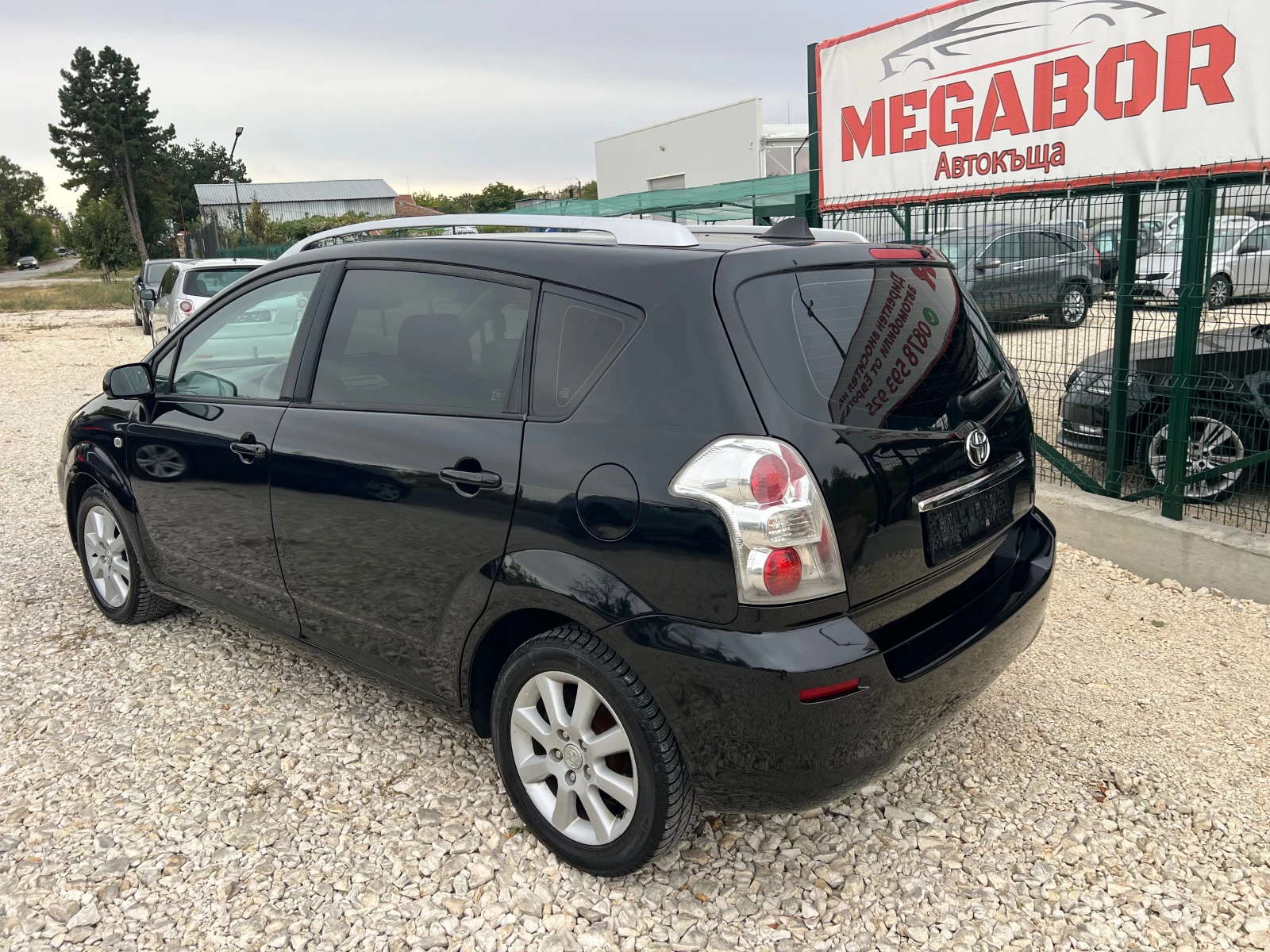 Toyota Corolla verso 2.2D4D/136p.s-Facelift/7 mesten - изображение 4