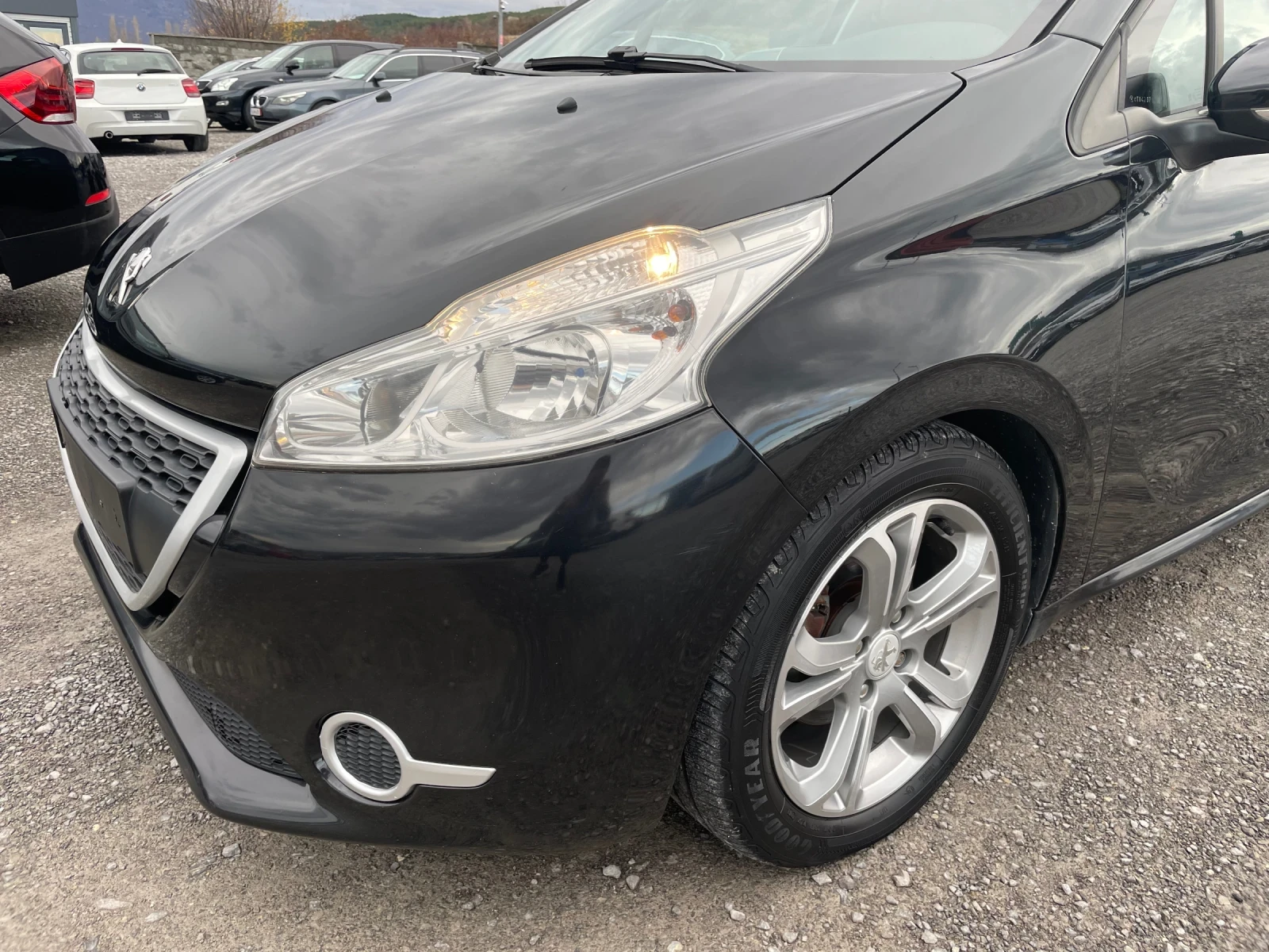 Peugeot 208 1.4HDI NAVI | Mobile.bg   13