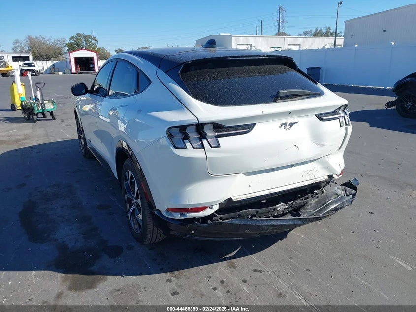 Ford Mustang Mach-E Premium, снимка 3 - Автомобили и джипове - 53960305