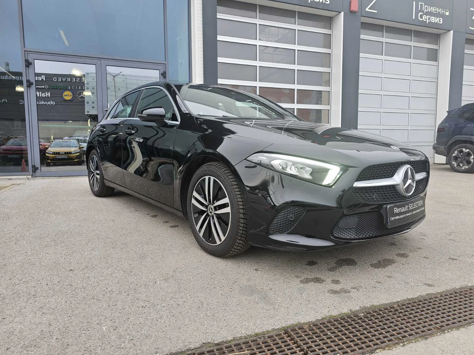 Mercedes-Benz A 180 1.3 TCe 136 hp, снимка 2 - Автомобили и джипове - 54124122