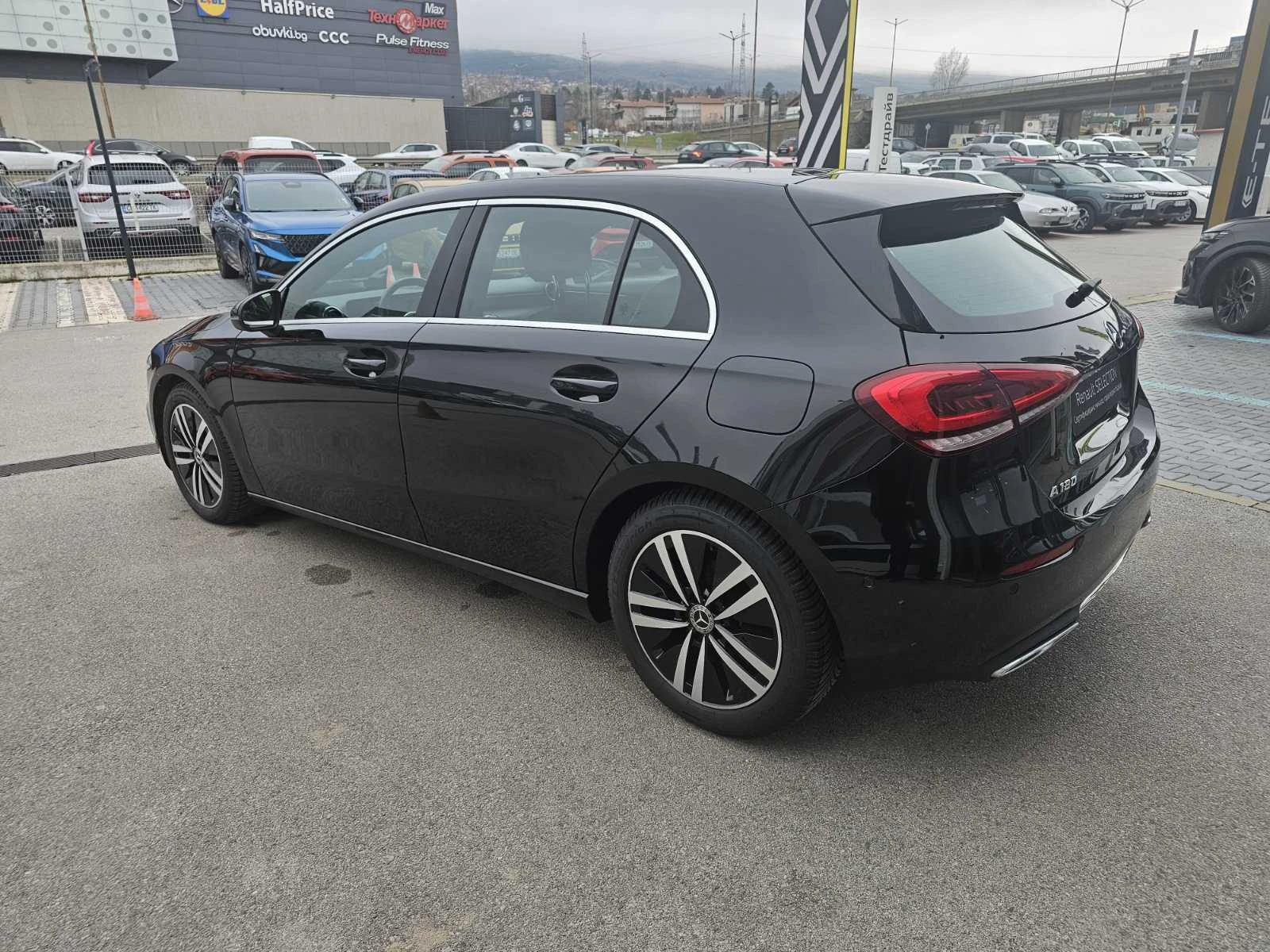 Mercedes-Benz A 180 1.3 TCe 136 hp, снимка 3 - Автомобили и джипове - 54124122