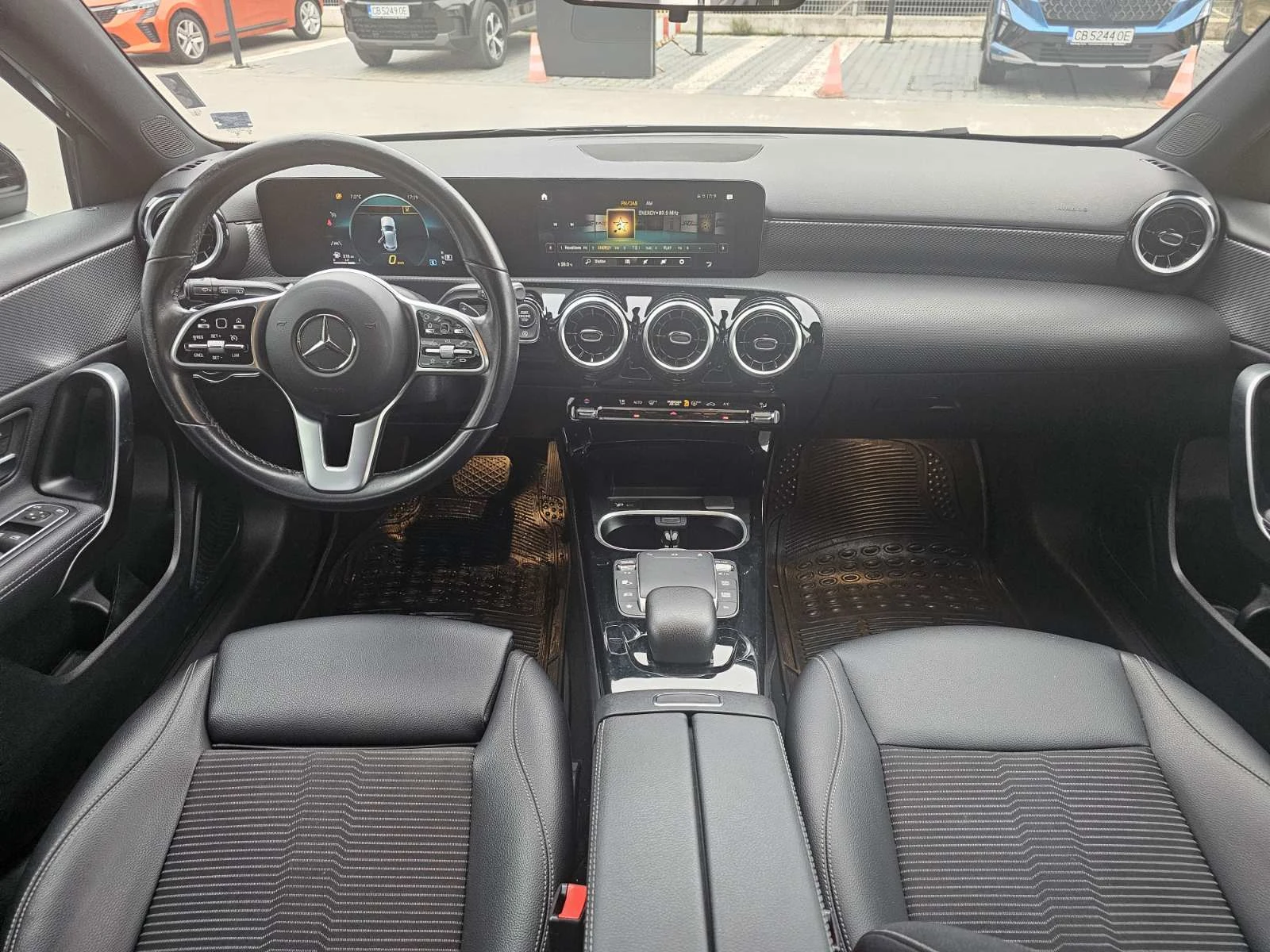 Mercedes-Benz A 180 1.3 TCe 136 hp, снимка 6 - Автомобили и джипове - 54124122