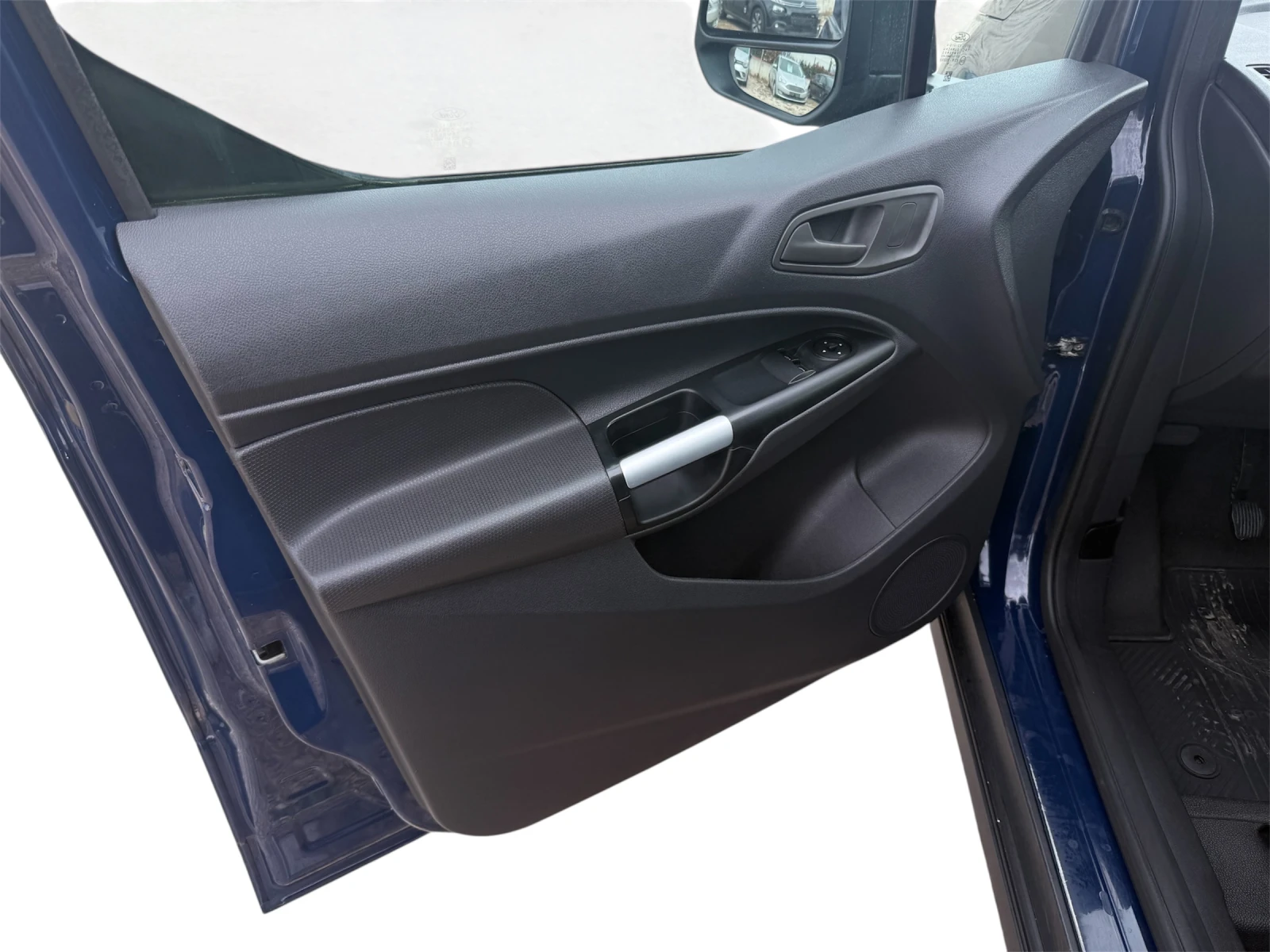 Ford Connect Maxi/1.5/2+ 1/Camera/PDC/Euro6, снимка 13 - Автомобили и джипове - 54428436