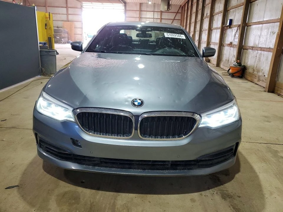 BMW 520, снимка 5 - Автомобили и джипове - 54656113