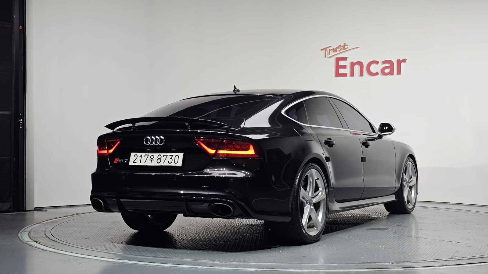 Audi Rs7 ЕЛ. БАГАЖНИК* HUD* ЛЮК* ПОДГРЕВ ВОЛАН* КРАЙНА ЦЕНА, снимка 2 - Автомобили и джипове - 55496044