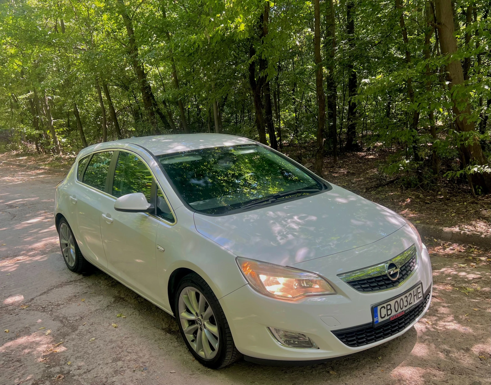 Opel Astra  J 1.4 Turbo, 2011г, 154 200km,  Cosmo 