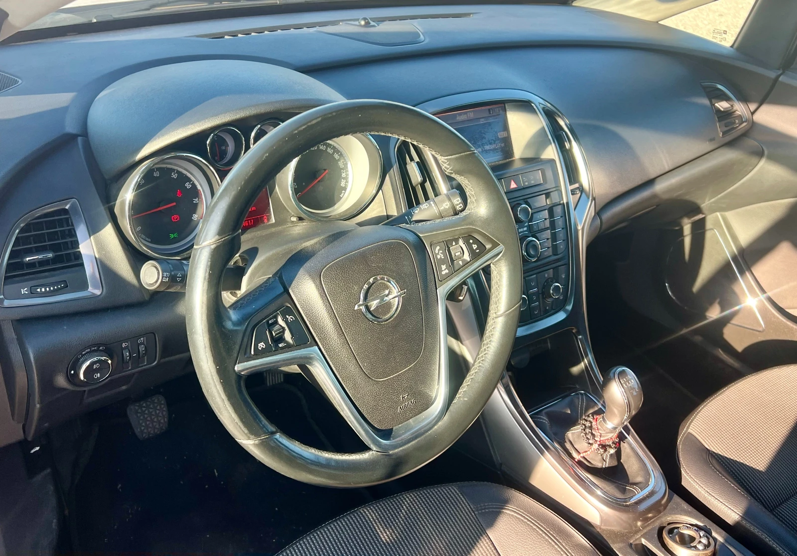 Opel Astra  J 1.4 Turbo, 2011г, 154 600km,  Cosmo , снимка 13 - Автомобили и джипове - 55515807