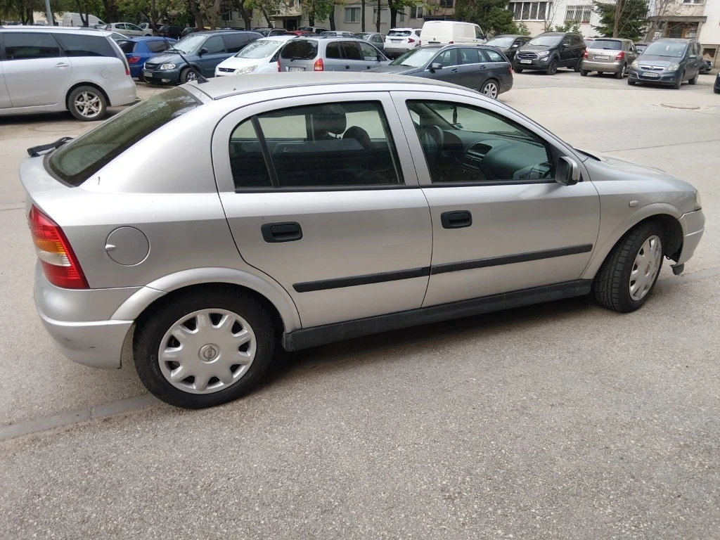 Opel Astra, снимка 2 - Автомобили и джипове - 55704433
