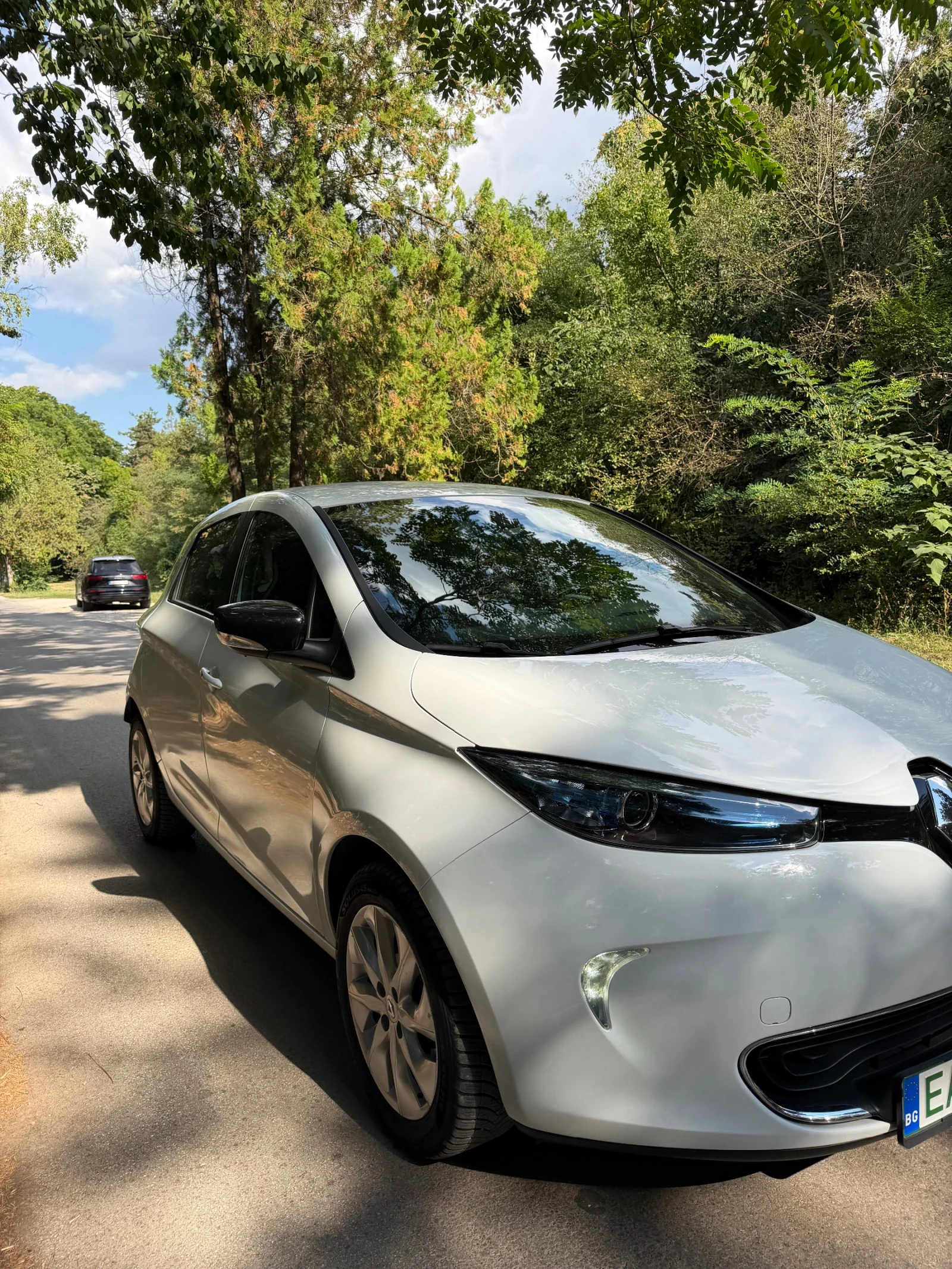 Renault Zoe, снимка 3 - Автомобили и джипове - 55952769