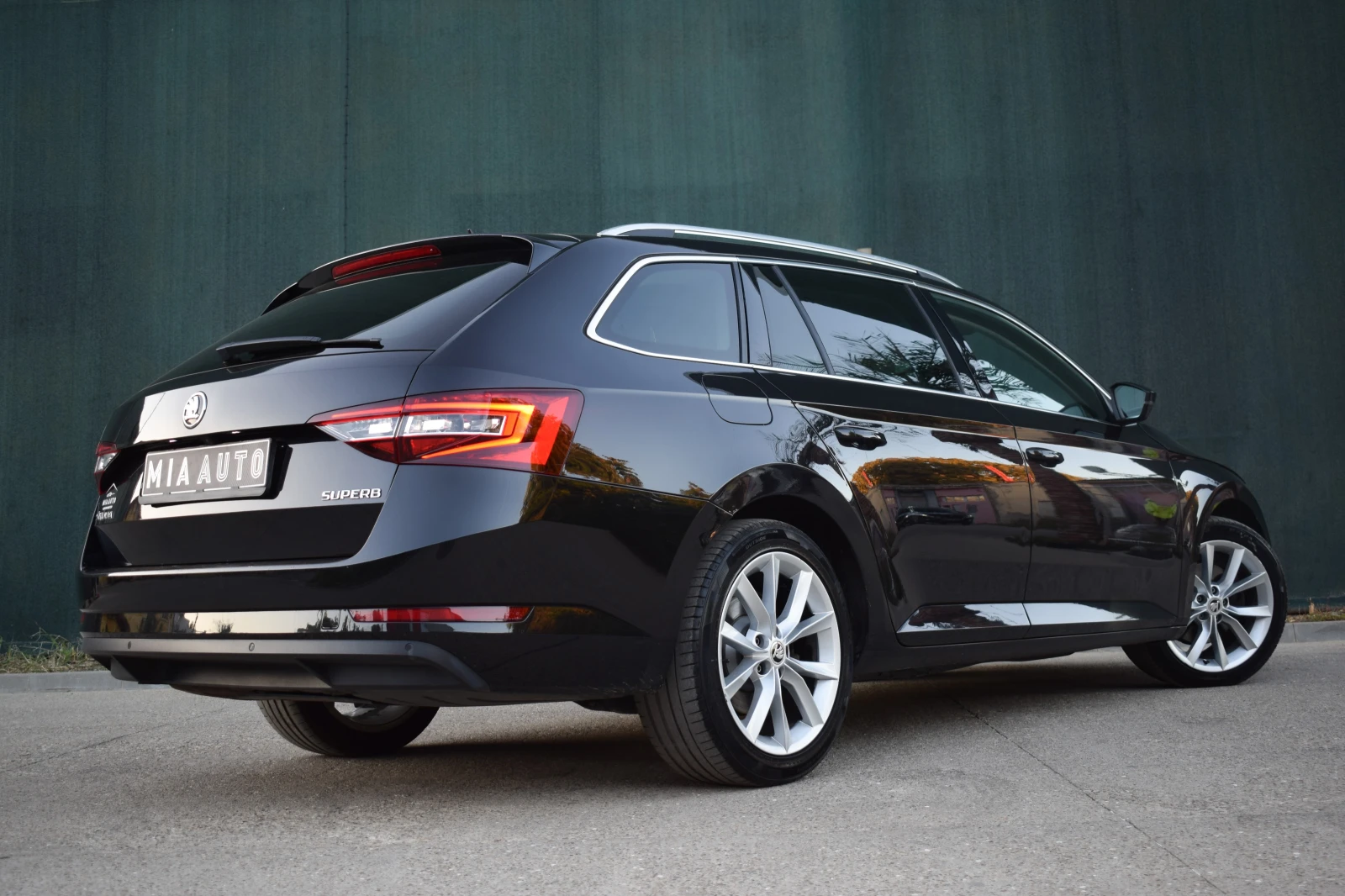 Skoda Superb 2.0TDI , снимка 6 - Автомобили и джипове - 56343028