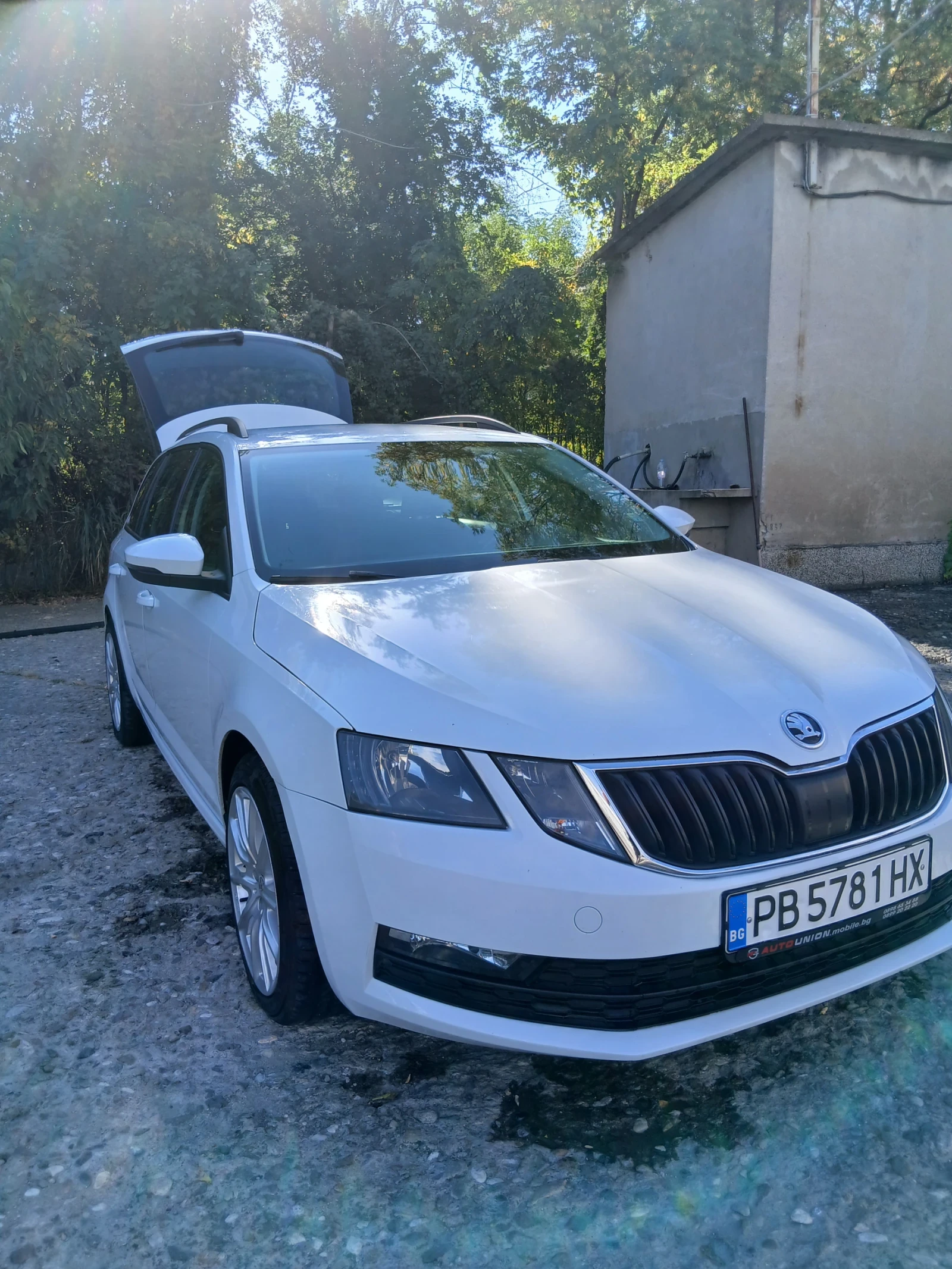 Skoda Octavia, снимка 3 - Автомобили и джипове - 56438712