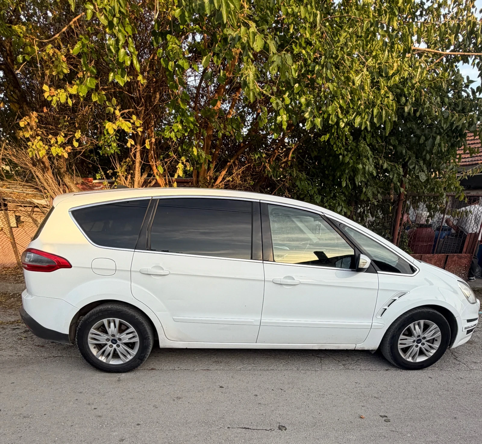 Ford C-max, снимка 3 - Автомобили и джипове - 56563021