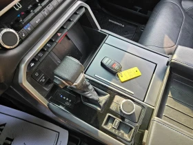 Toyota Tundra Platinum CrewMax Cab LB 4WD* Обдух* Pano* 360* *  - 79000 лв. / 40392.06 € - 17914642 13