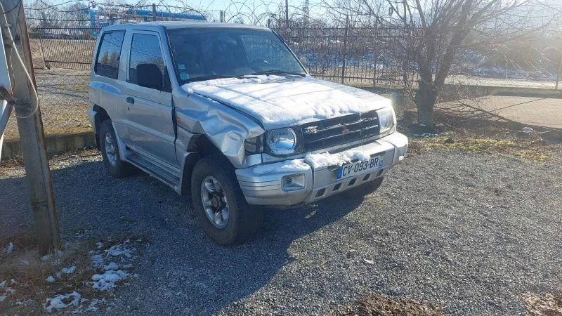 Mitsubishi Pajero 2.5, снимка 1 - Автомобили и джипове - 44000376