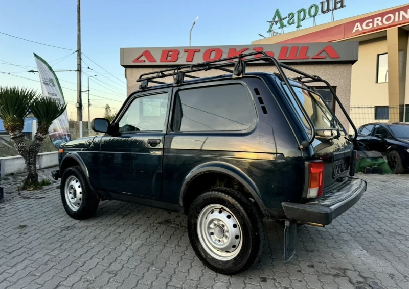 Lada Niva 1.7i / 4x4, снимка 3 - Автомобили и джипове - 47720006