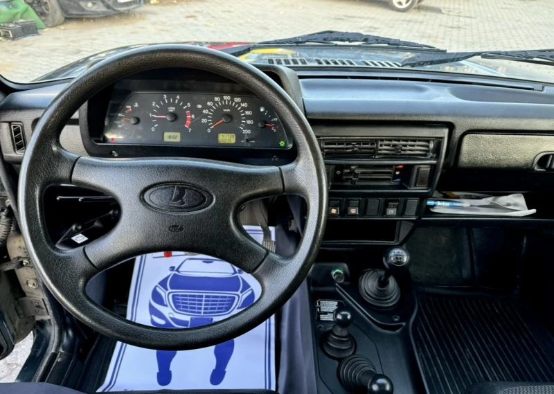 Lada Niva 1.7i / 4x4, снимка 6 - Автомобили и джипове - 47720006