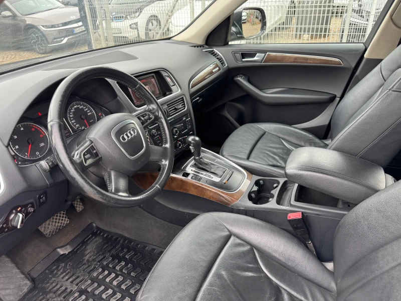 Audi Q5 2.0TDI/AUTO/QUATTRO/NAVI/Service history AUDI!!!, снимка 9 - Автомобили и джипове - 51856297