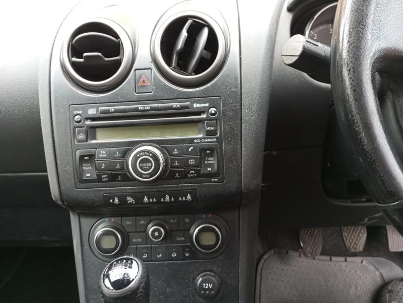 Nissan Qashqai, снимка 7 - Автомобили и джипове - 52483320
