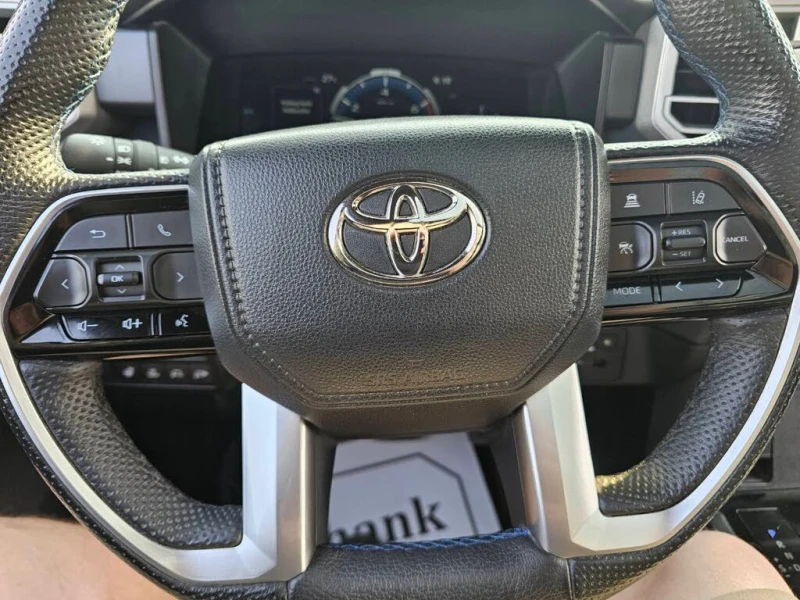 Toyota Tundra Platinum CrewMax Cab LB 4WD* Обдух* Pano* 360* * , снимка 10 - Автомобили и джипове - 52699629