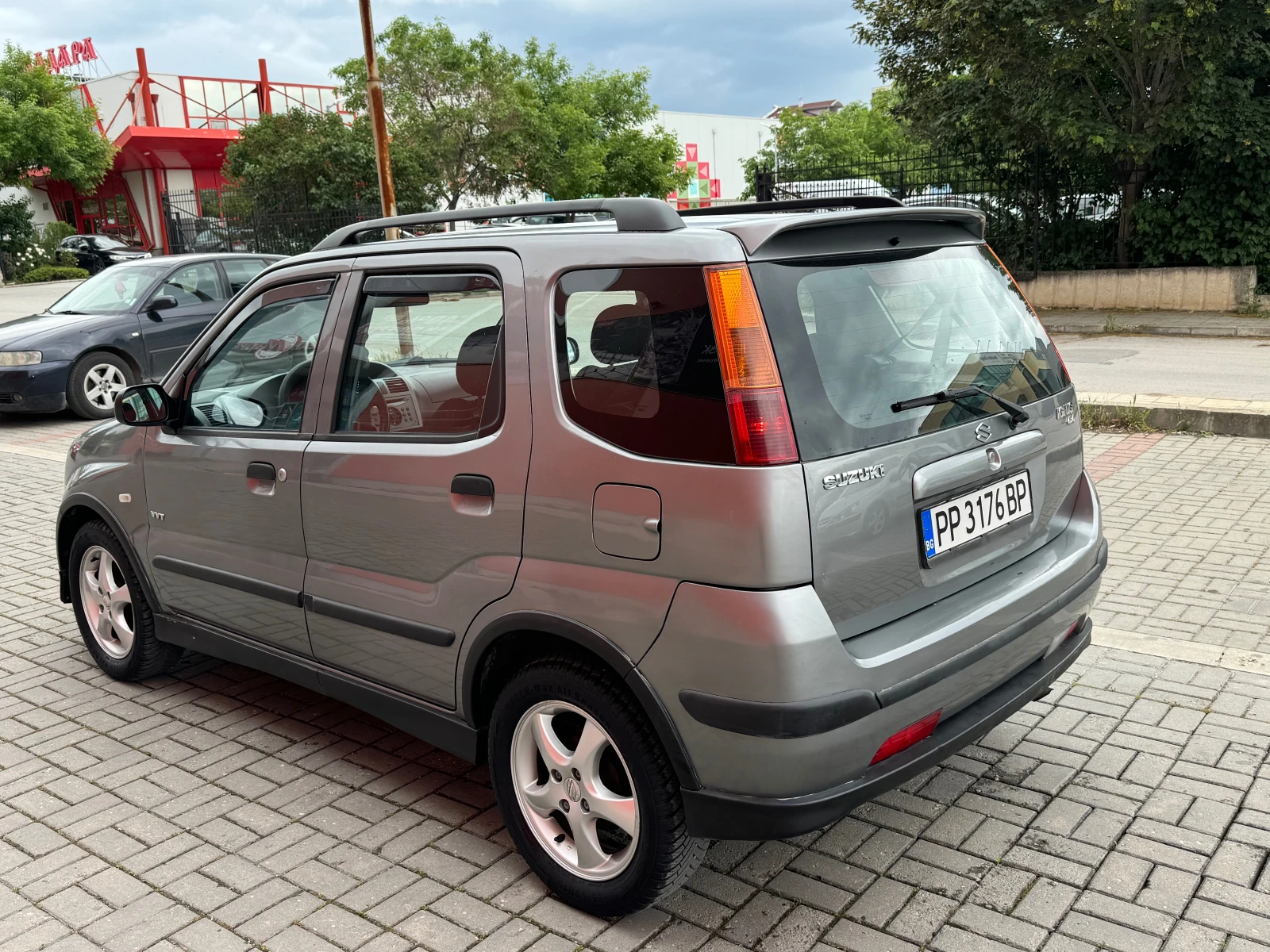 Suzuki Ignis 1.5i Газ.Инж. 4х4 - изображение 5