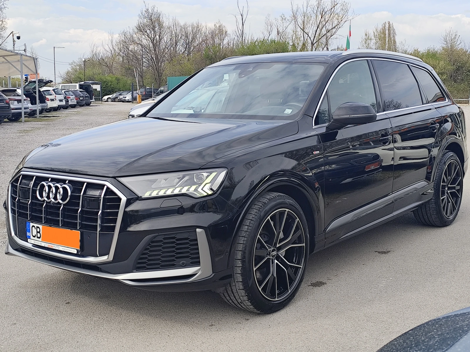 Audi Q7 3.0TDi* S-LINE* QUATTRO* 7 MECTA* MATRIX* KAMEРА