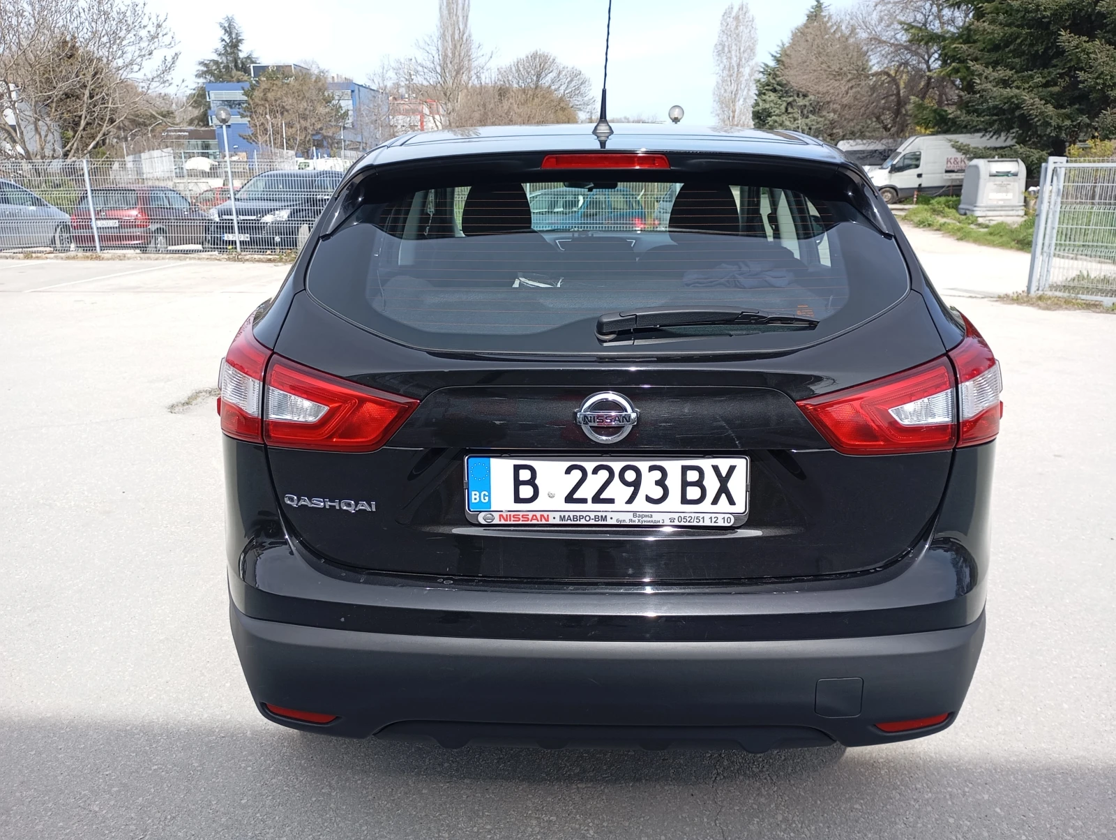 Nissan Qashqai 1.6 dCi 4x4, снимка 4 - Автомобили и джипове - 54227897