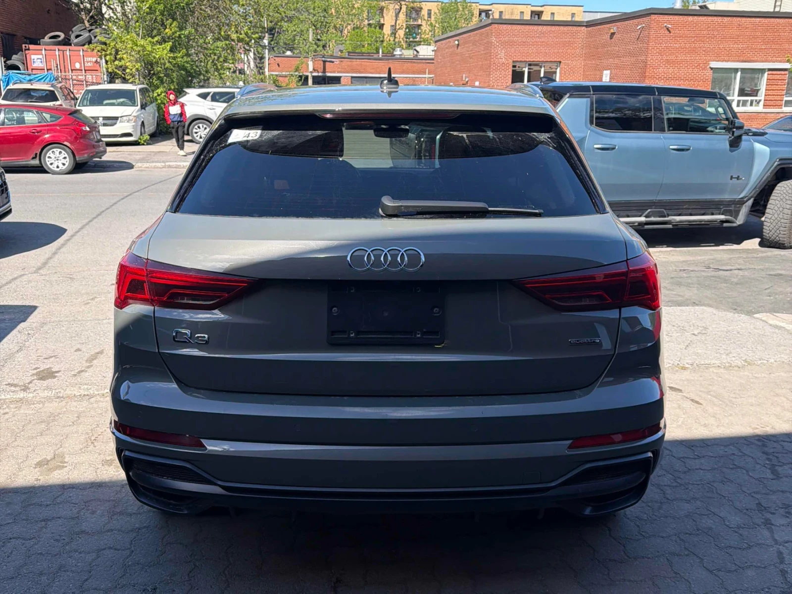 Audi Q3 ДИСТРОНИК * ПОДГРЕВ * ПАНОРАМА * CARFAX, снимка 4 - Автомобили и джипове - 54671997