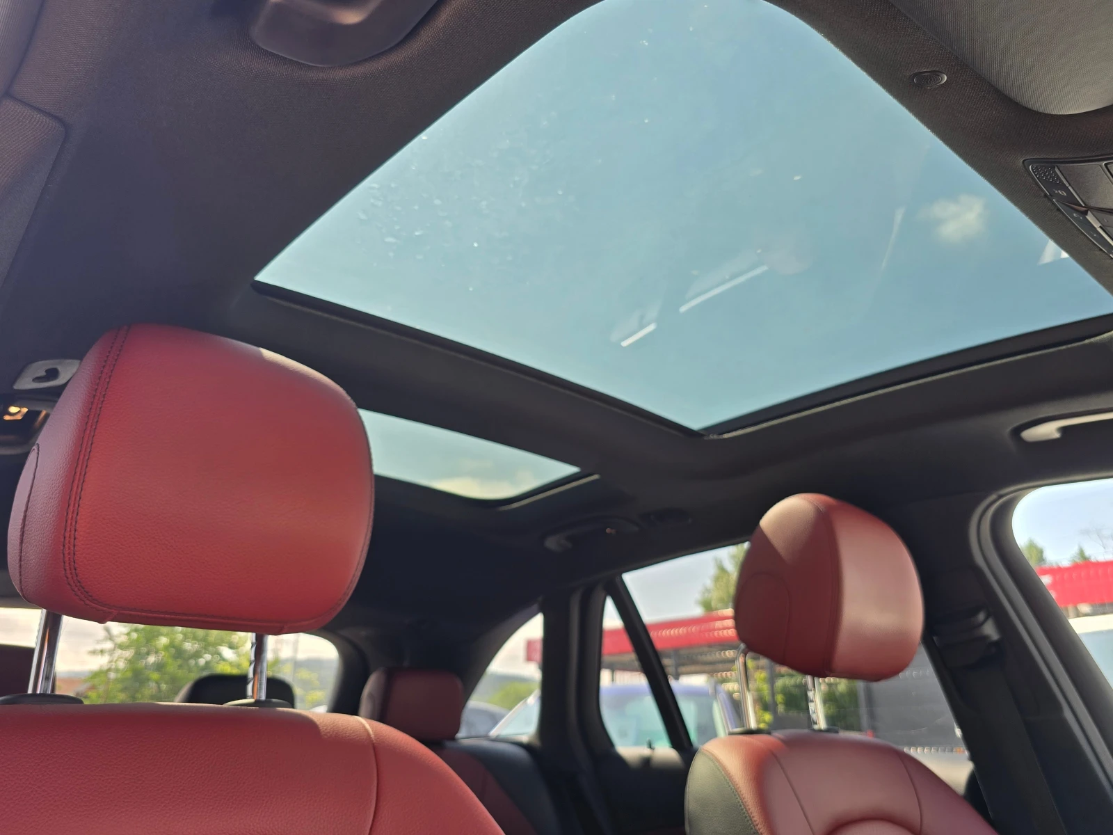 Mercedes-Benz GLC 300 AMG /4-matic/ Лизинг, снимка 14 - Автомобили и джипове - 54792041