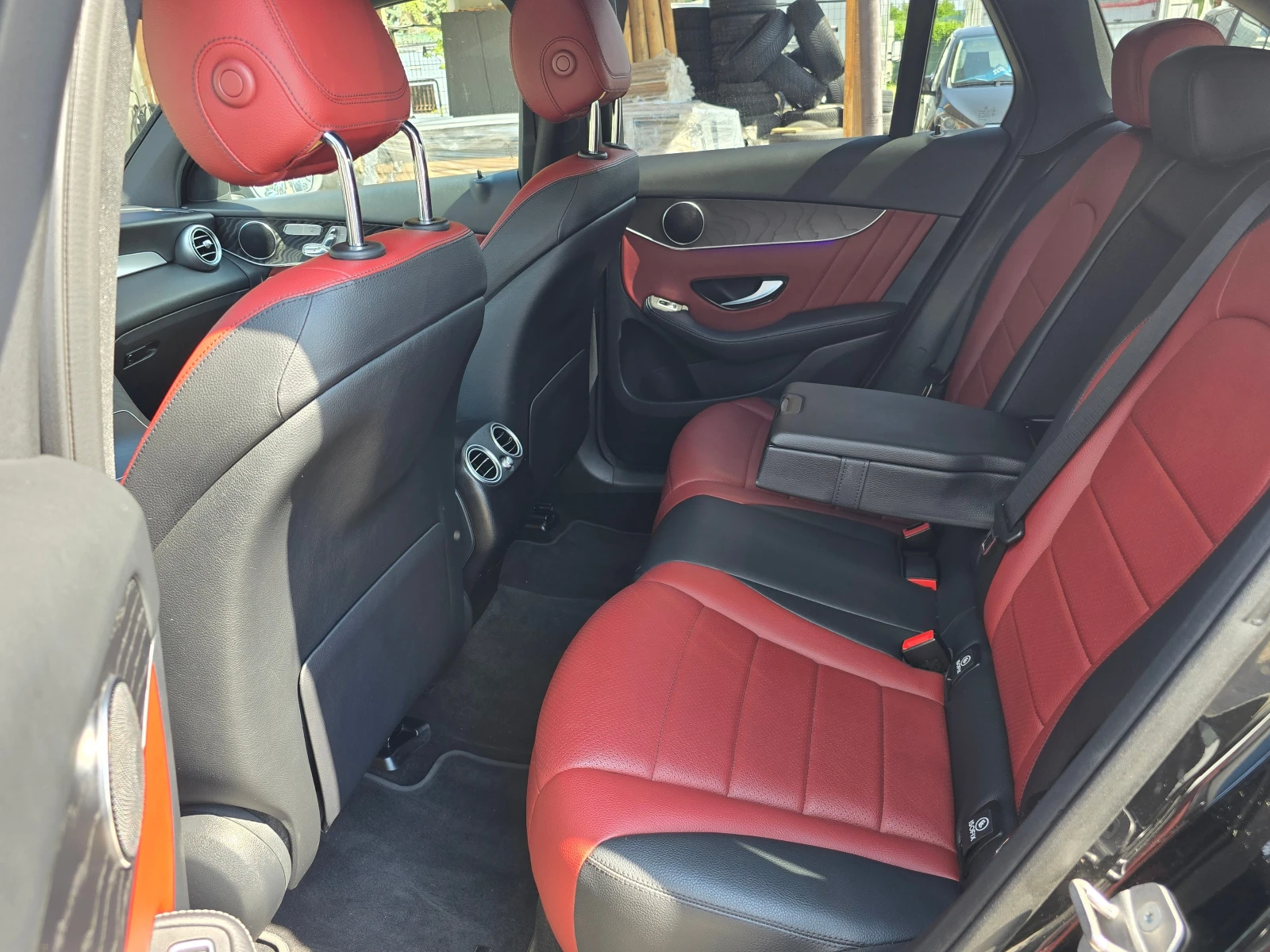 Mercedes-Benz GLC 300 AMG /4-matic/ Лизинг, снимка 11 - Автомобили и джипове - 54792041