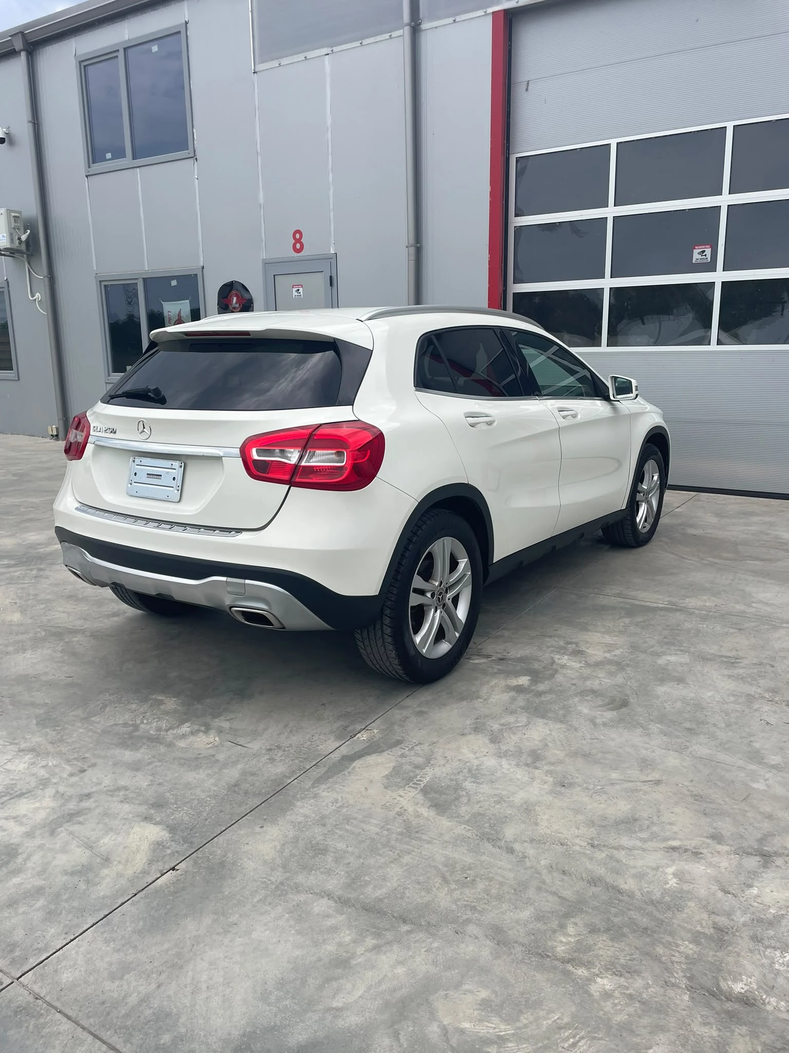 Mercedes-Benz GLA 250, снимка 3 - Автомобили и джипове - 55835056
