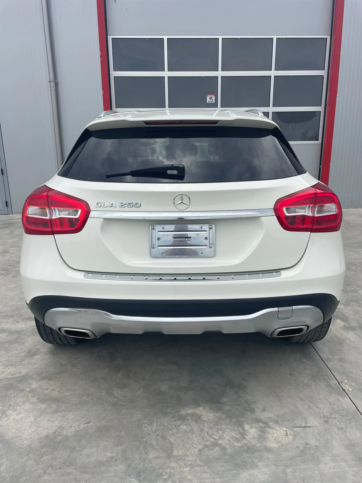 Mercedes-Benz GLA 250, снимка 4 - Автомобили и джипове - 55835056