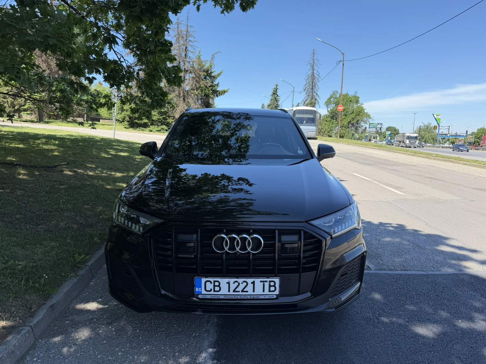 Audi Q7 S Line, снимка 2 - Автомобили и джипове - 56253959