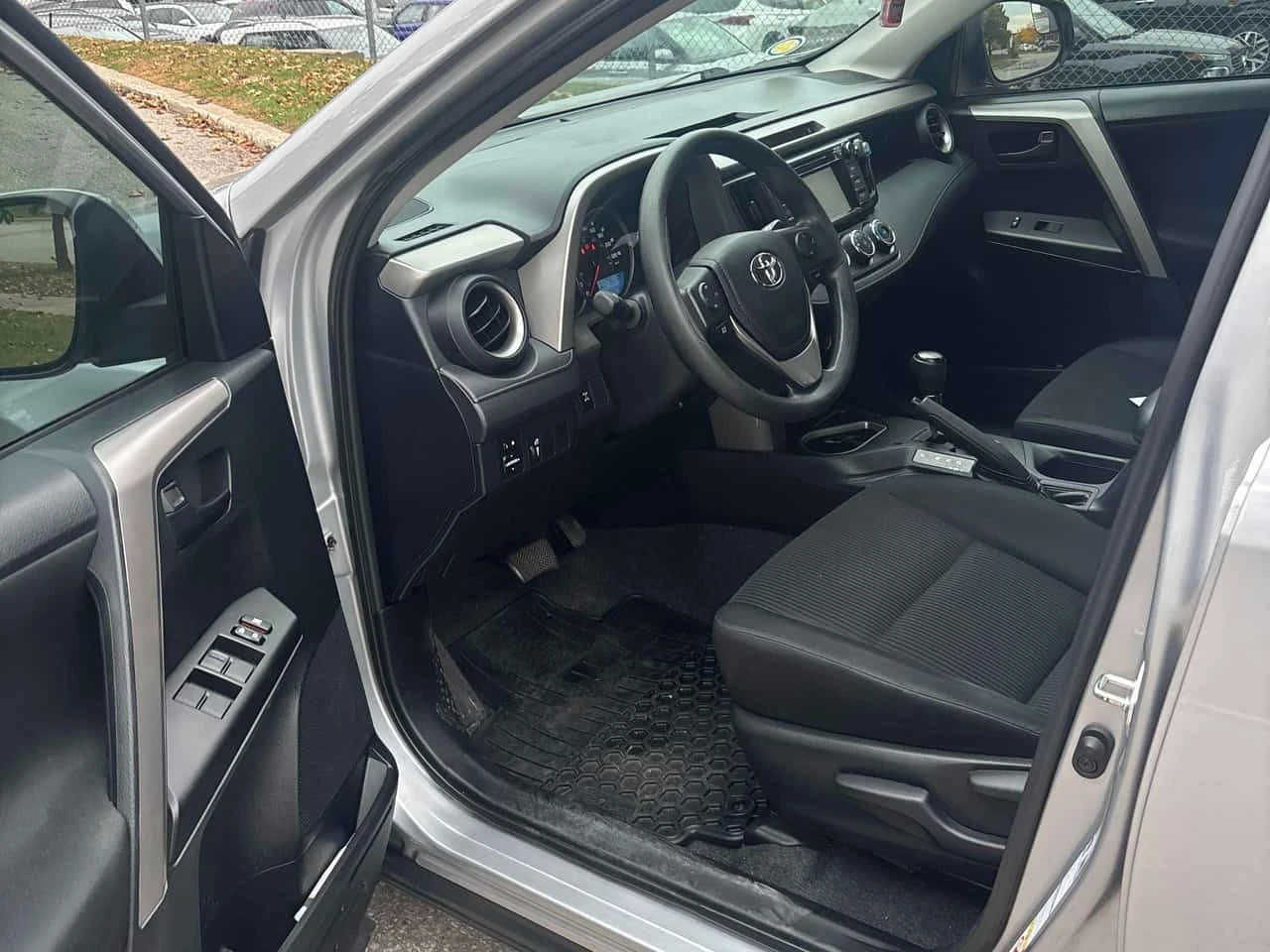 Toyota Rav4 LE / CARFAX / ���������� / ���� �� �������� | Mobile.bg � ����������� 7