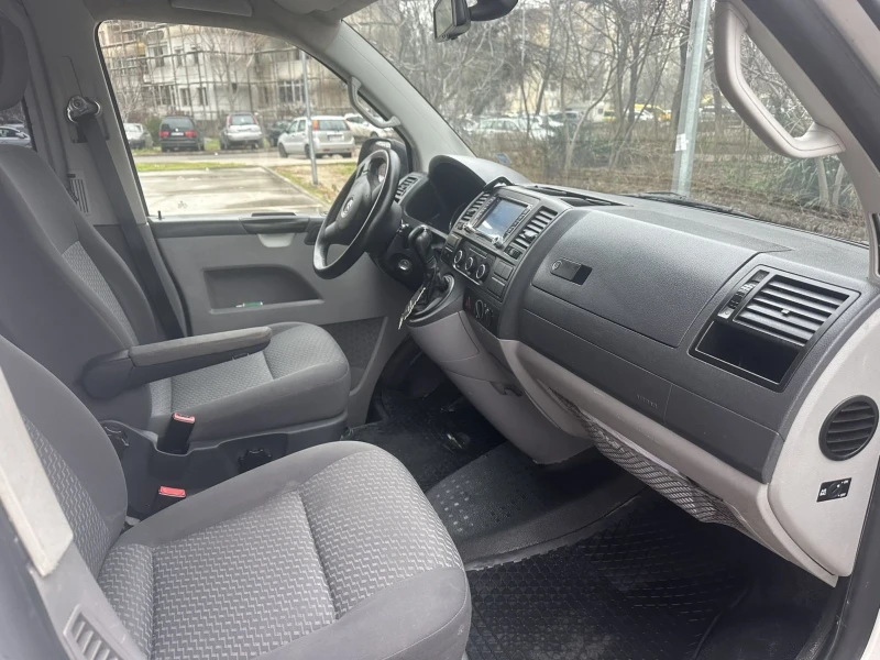 VW Transporter 2 TDI, снимка 9 - Бусове и автобуси - 53336151