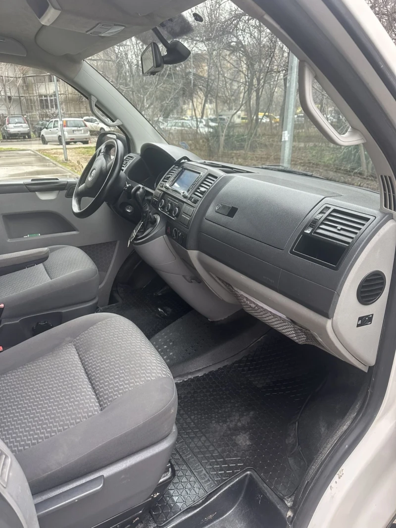 VW Transporter 2 TDI, снимка 12 - Бусове и автобуси - 53336151