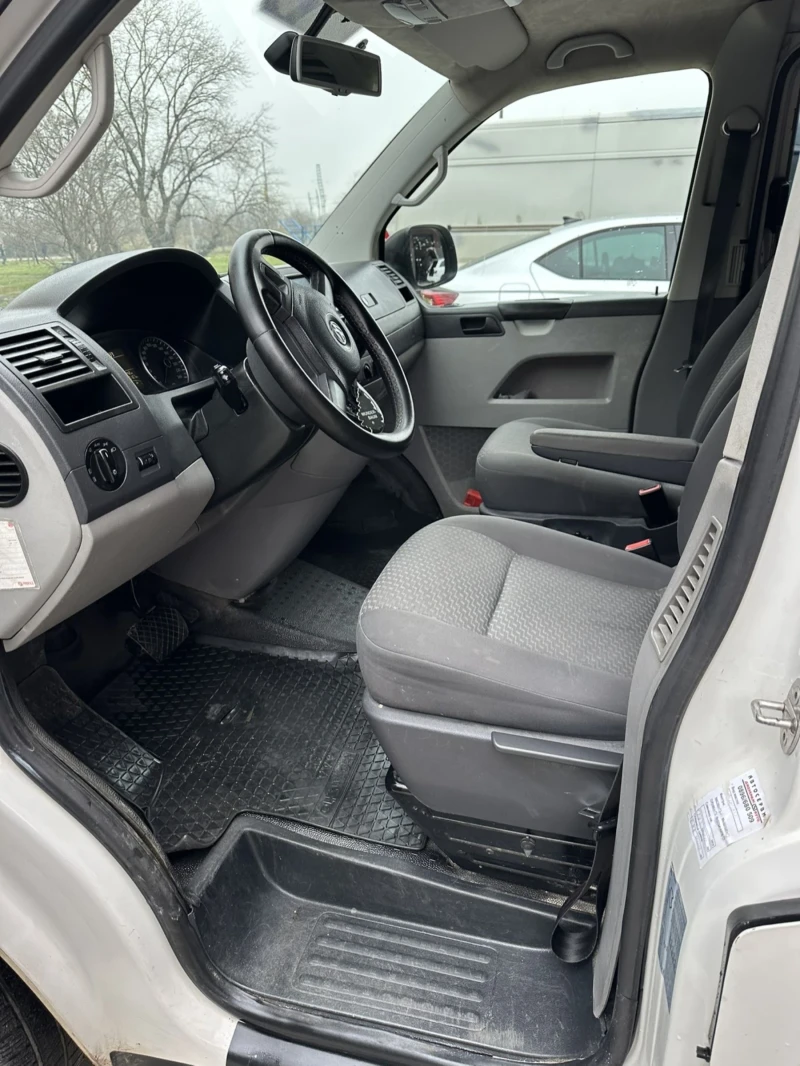 VW Transporter 2 TDI, снимка 8 - Бусове и автобуси - 53336151