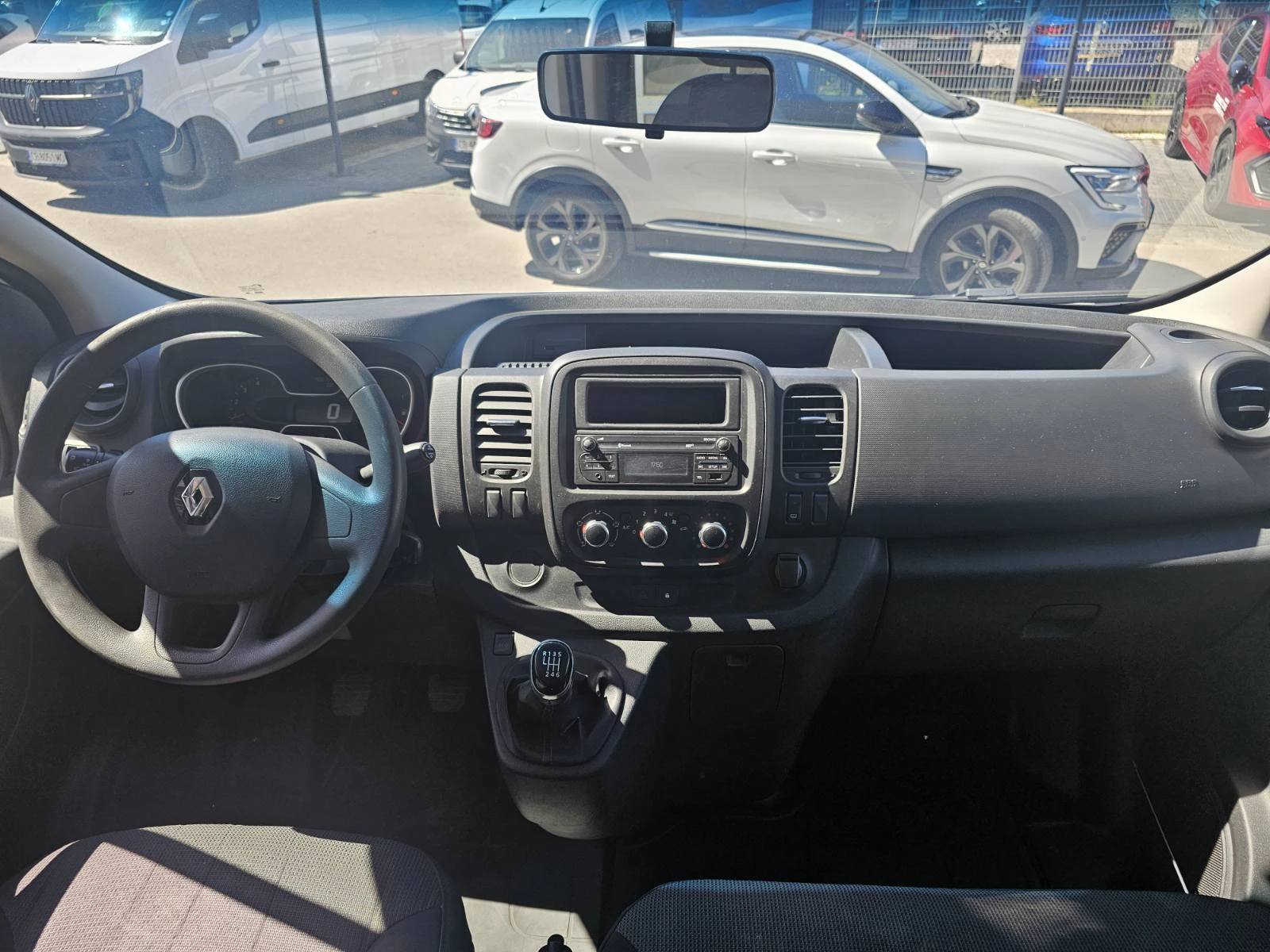 Renault Trafic 2.0 dCi 120 8+ 1, снимка 12 - Бусове и автобуси - 54936622