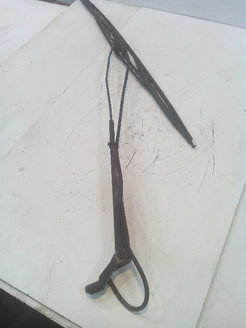 Рамо чистачка предно ляво Мерцедес Вито