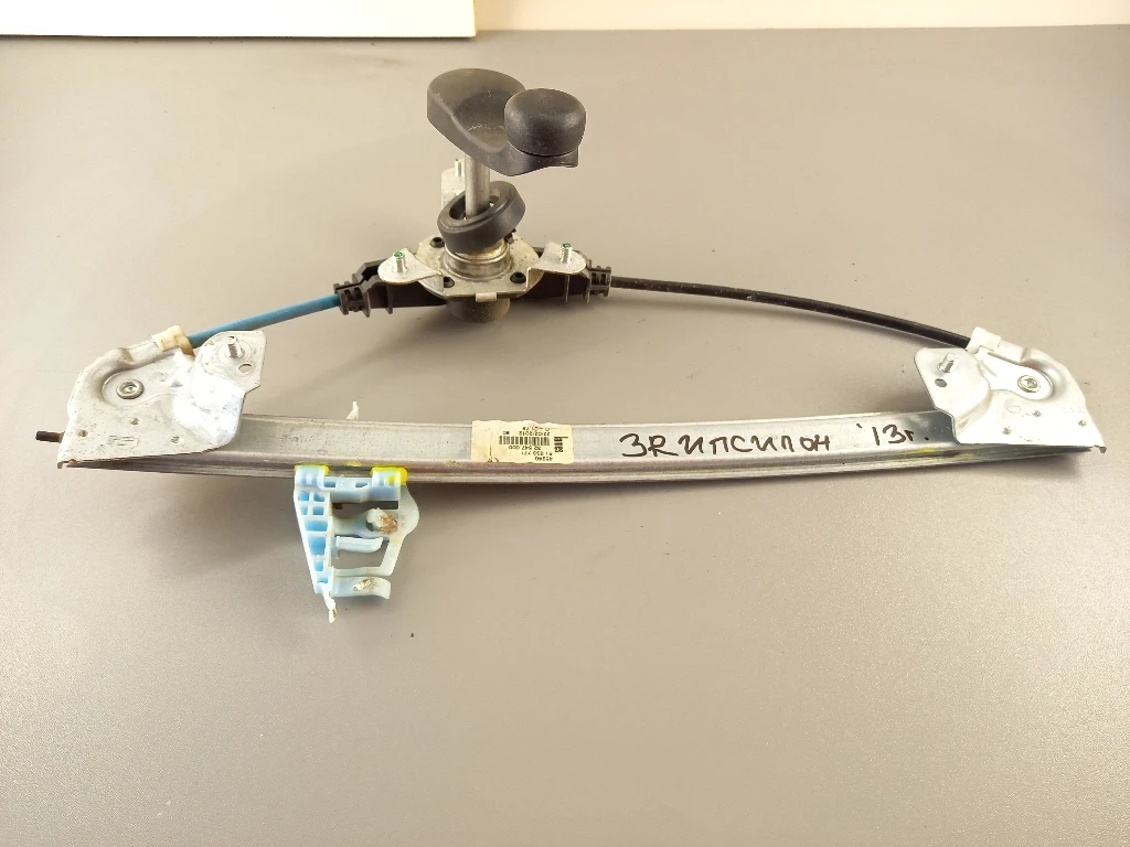 Машинка стъкло задна дясна ръчна Ланчия Ипсилон (стъклоповдигач)