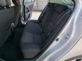 Toyota Avensis 1.8 Vvti Навигация KeyLess Go Автопилот , снимка 10