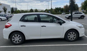 Обява за продажба на Toyota Auris 1.33i ~15 900 лв. - изображение 5